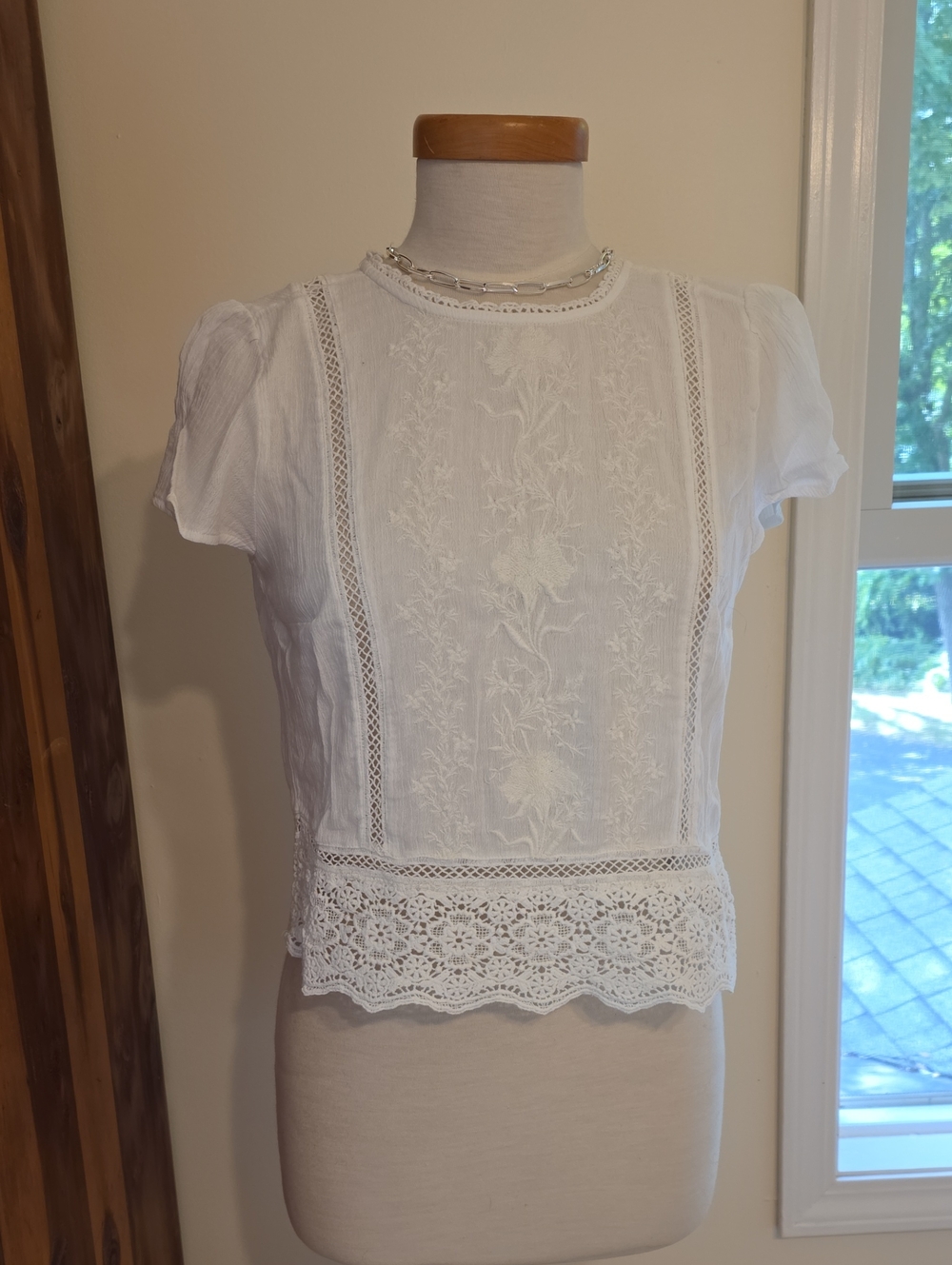 Abercrombie & Fitch Cotton Open BackWhite Lace-Trim Embroidered Sz Med